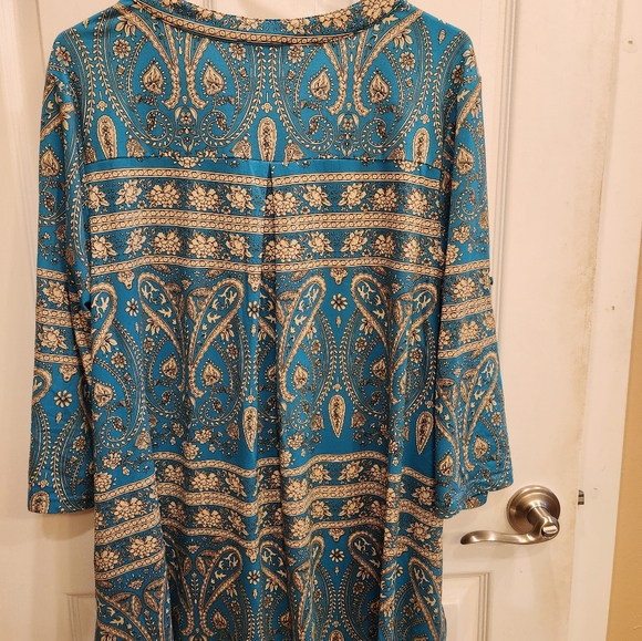 Women's 3/4 length sleeve top - Picture 5 of 5